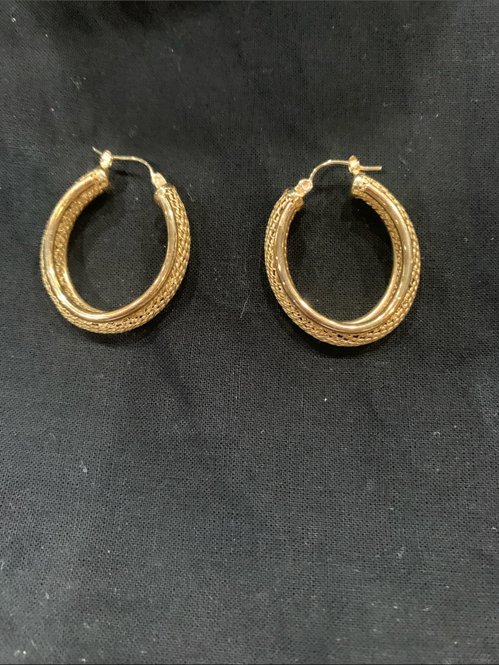 14 Gold  Twisted Hoop Earrings - Women Jewelry weight 6.6 grams.